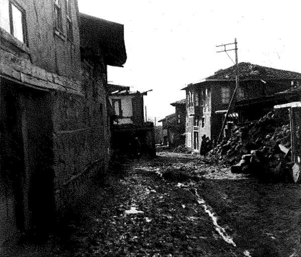 türkiye depreme hazır mısın? i̇şte son 100 yılda ülkemizi vuran korkunç depremler... 17 17 3