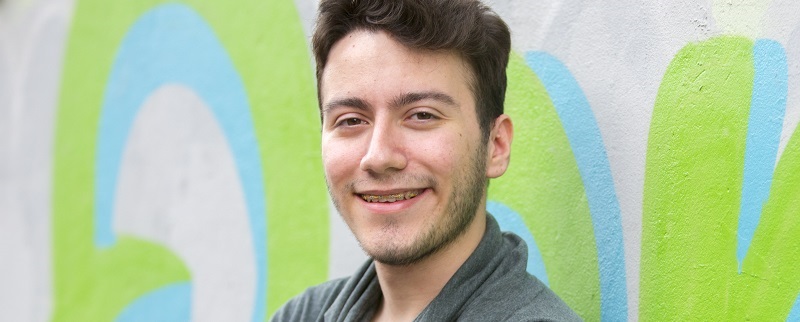 youtuber enes batur kimdir, aslen nerelidir, kaç yaşındadır? enes batur'un aylık kazancı ne kadardır 2020? 1 enes batur 1