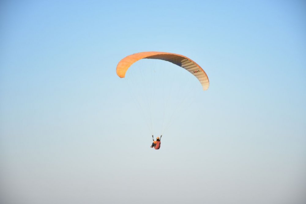 türkiye'nin yamaç paraşütü pilotu i̇lk kadın kaymakamı dilara şenoğlu! 3 whatsapp image 2019 09 11 at 16.17.44