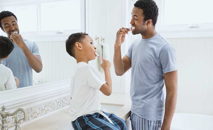 diş fırçalamak ve diş macunu orucu bozar mı? diş kanaması orucu bozar mı? 1 dis fircalamak orucu bozar mi