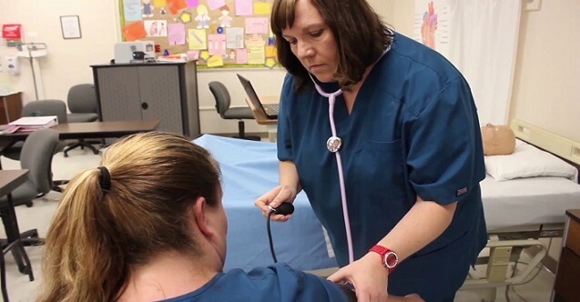 sağlık bakım teknisyeni maaşları ne kadar? 1 saglik bakim teknisyeni nedir, gorevleri, ne is yapar